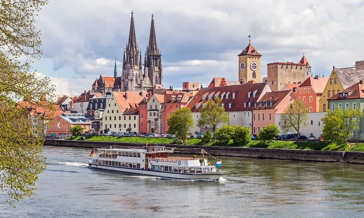 Schwimmbadreinigung in Regensburg